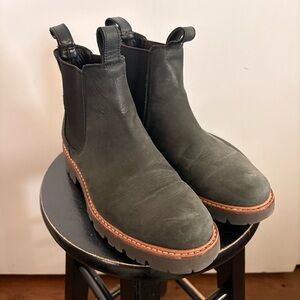 Nisolo Women’s Black Leather Chelsea Boots